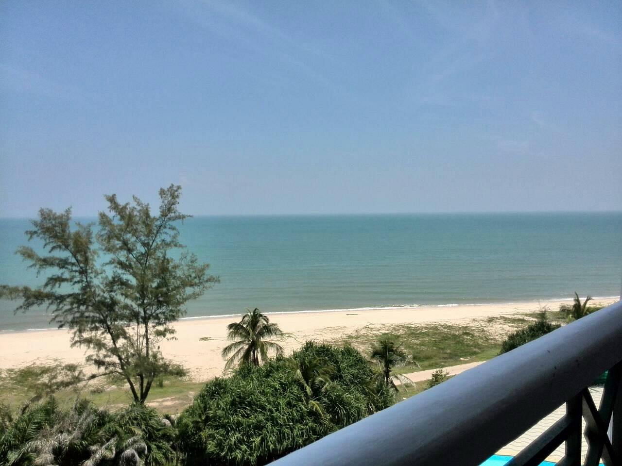 Caption (4)